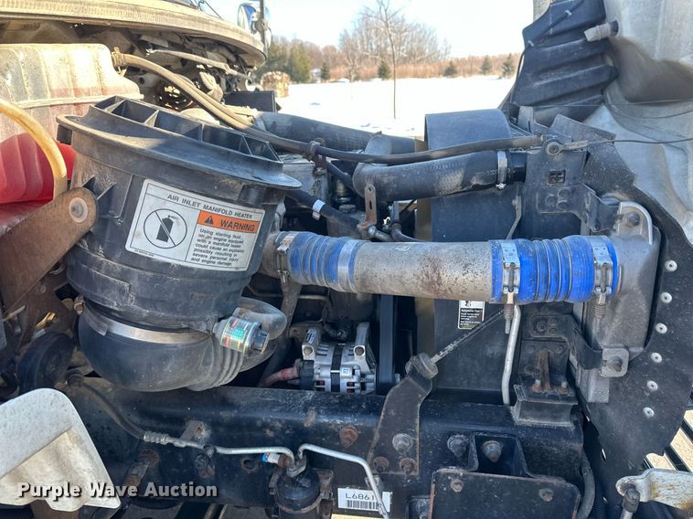 image for item DN0947 2003 Freightliner  M2 utility / service truck