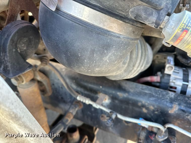 image for item DN0947 2003 Freightliner  M2 utility / service truck