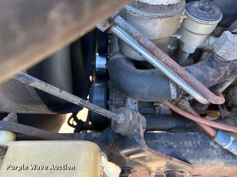 image for item DN0947 2003 Freightliner  M2 utility / service truck