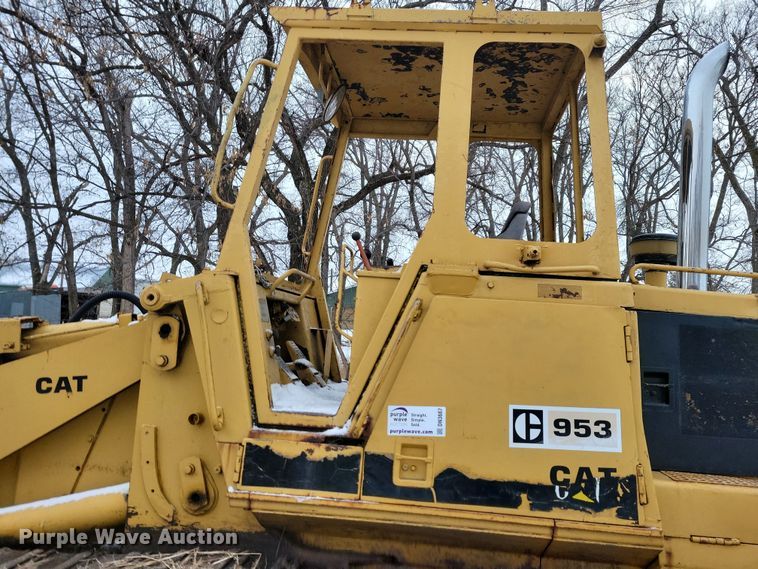 image for item DN3667 1982 Caterpillar 953 track loader