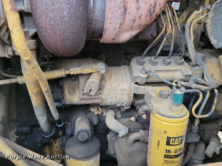 image for item DN3667 1982 Caterpillar 953 track loader