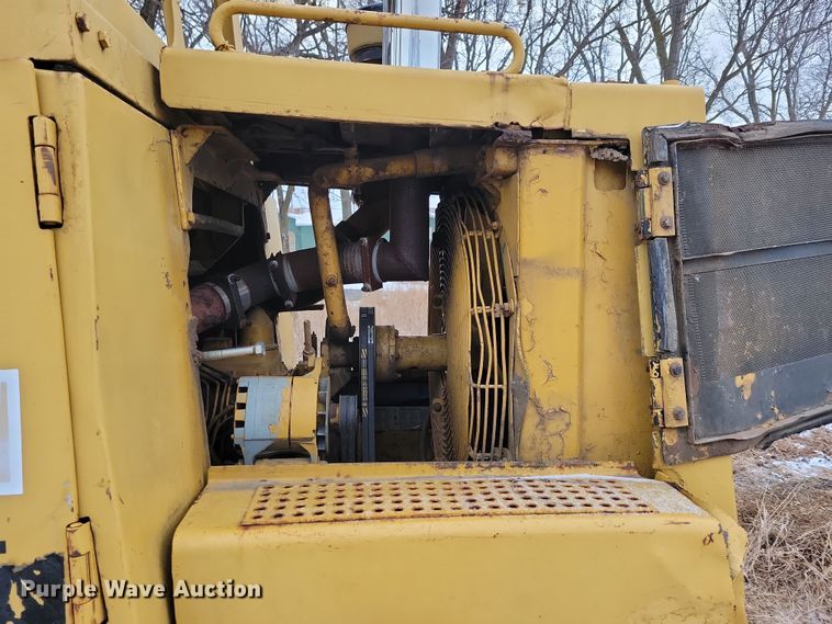 image for item DN3667 1982 Caterpillar 953 track loader