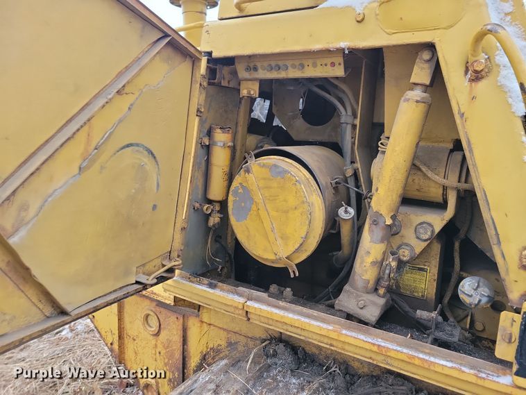 image for item DN3667 1982 Caterpillar 953 track loader