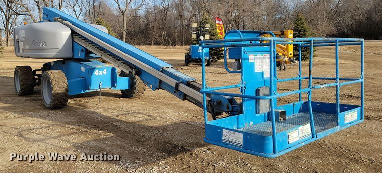 image for item DN3670 2006 Genie S-60 boom lift