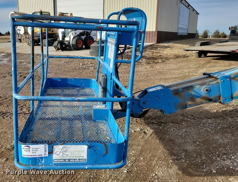 image for item DN3670 2006 Genie S-60 boom lift