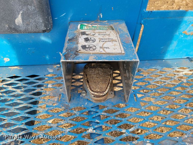 image for item DN3670 2006 Genie S-60 boom lift