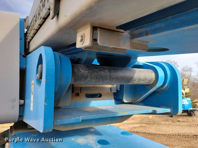 image for item DN3670 2006 Genie S-60 boom lift