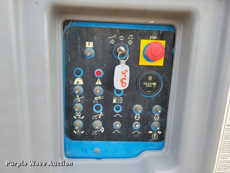 image for item DN3670 2006 Genie S-60 boom lift