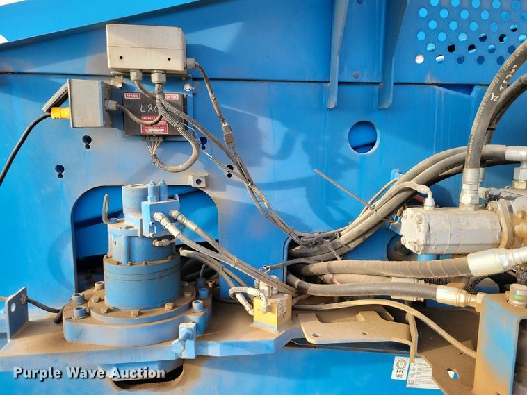 image for item DN3670 2006 Genie S-60 boom lift