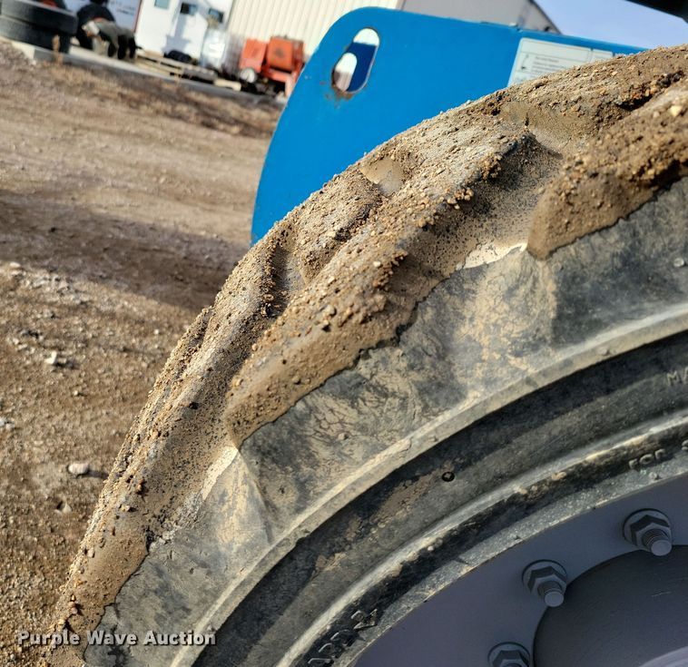 image for item DN3670 2006 Genie S-60 boom lift