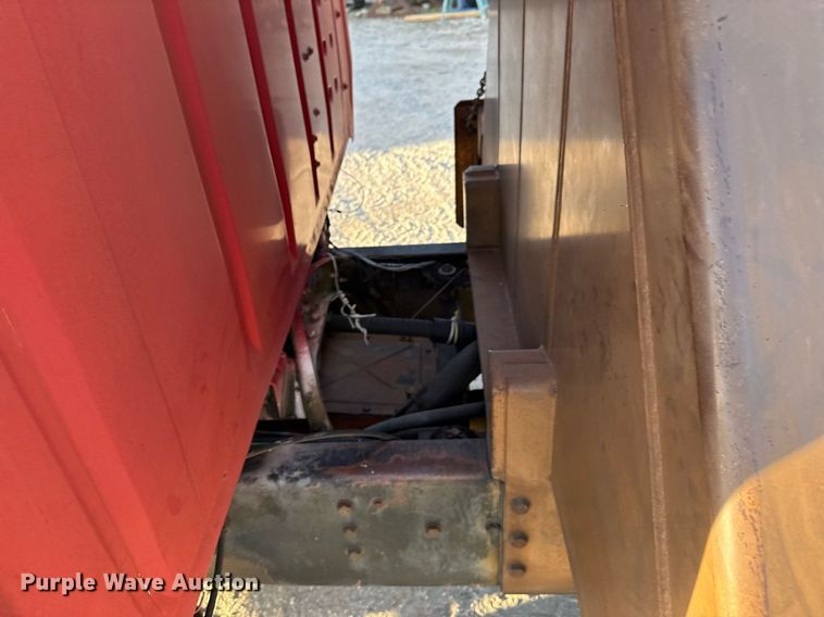 image for item DO0055 1978 Ford F800 crane truck