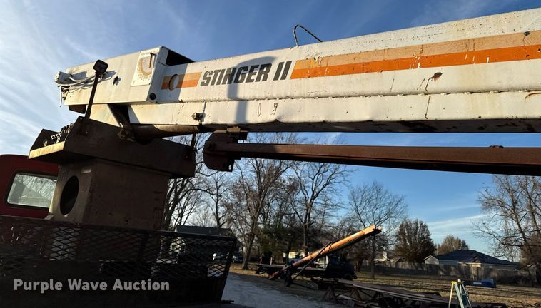 image for item DO0055 1978 Ford F800 crane truck