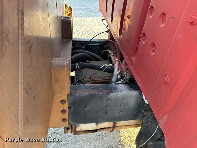 image for item DO0055 1978 Ford F800 crane truck