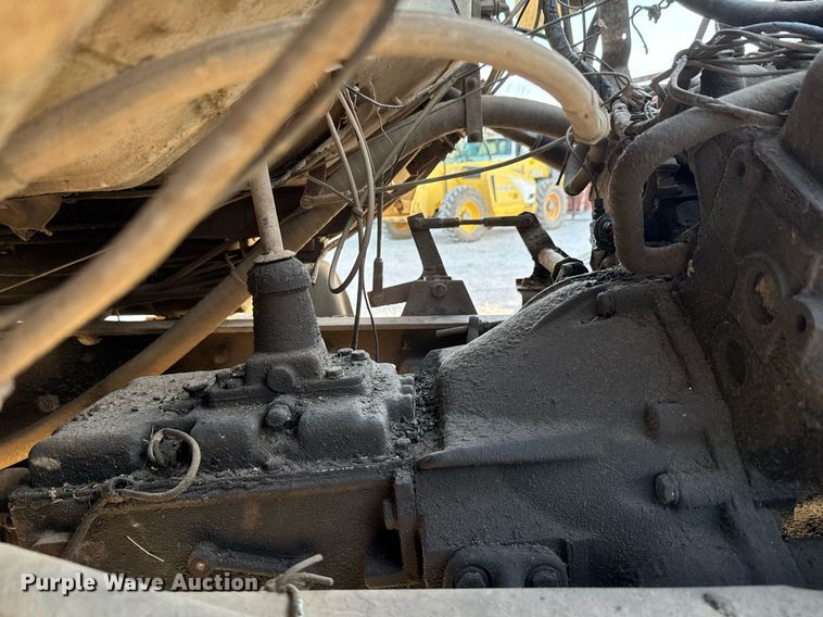 image for item DO0055 1978 Ford F800 crane truck