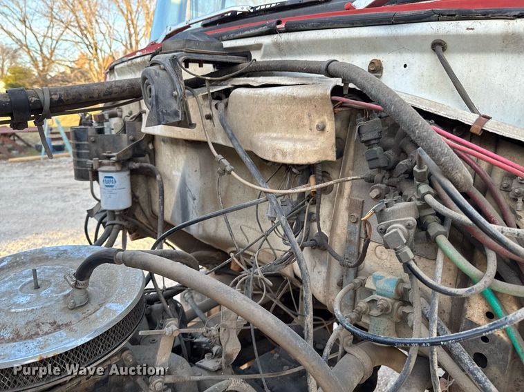 image for item DO0055 1978 Ford F800 crane truck