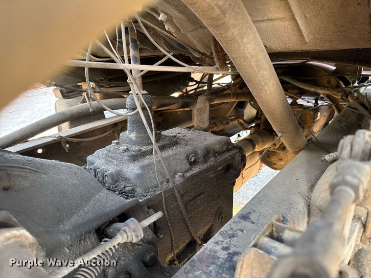 image for item DO0055 1978 Ford F800 crane truck