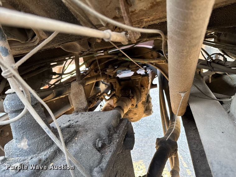 image for item DO0055 1978 Ford F800 crane truck