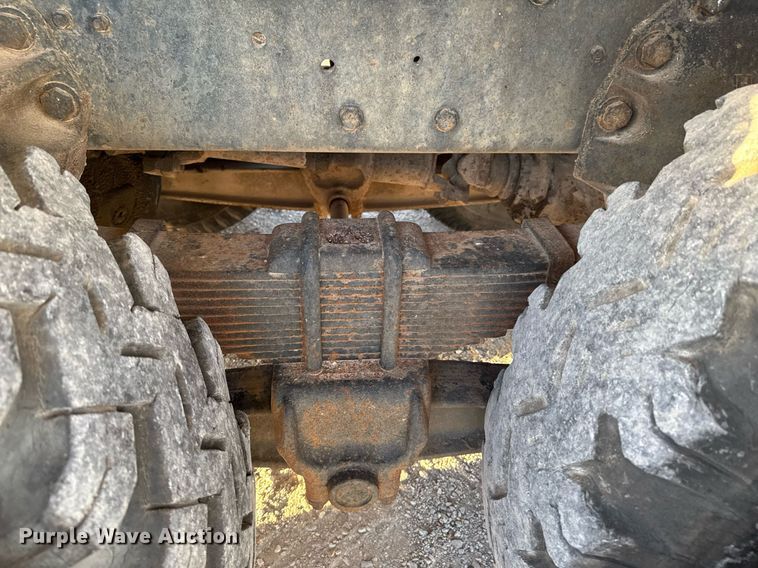 image for item DO0055 1978 Ford F800 crane truck