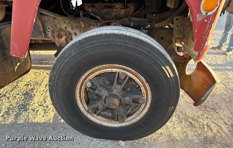 image for item DO0055 1978 Ford F800 crane truck