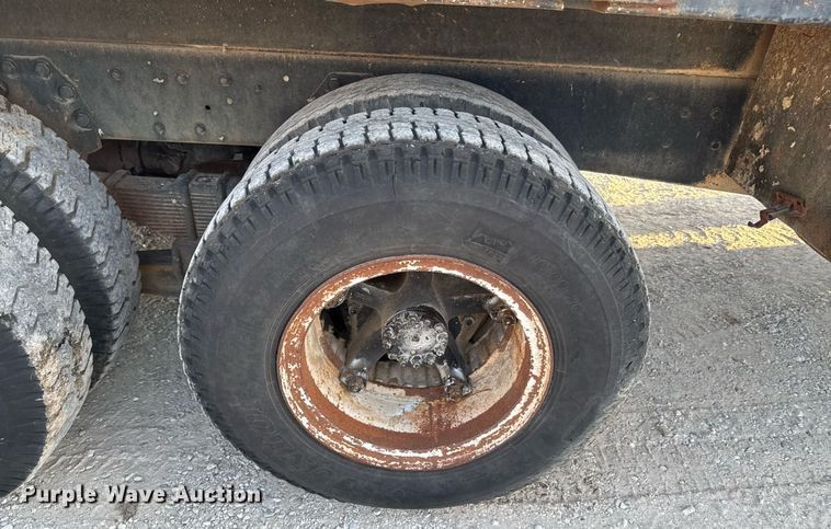 image for item DO0055 1978 Ford F800 crane truck