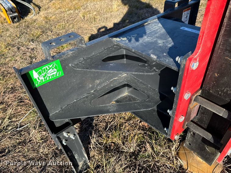image for item DO0106 Raytree RMPP680 skid steer post driver