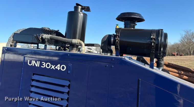 image for item DO0220 2011 Universal 30x40 directional boring unit