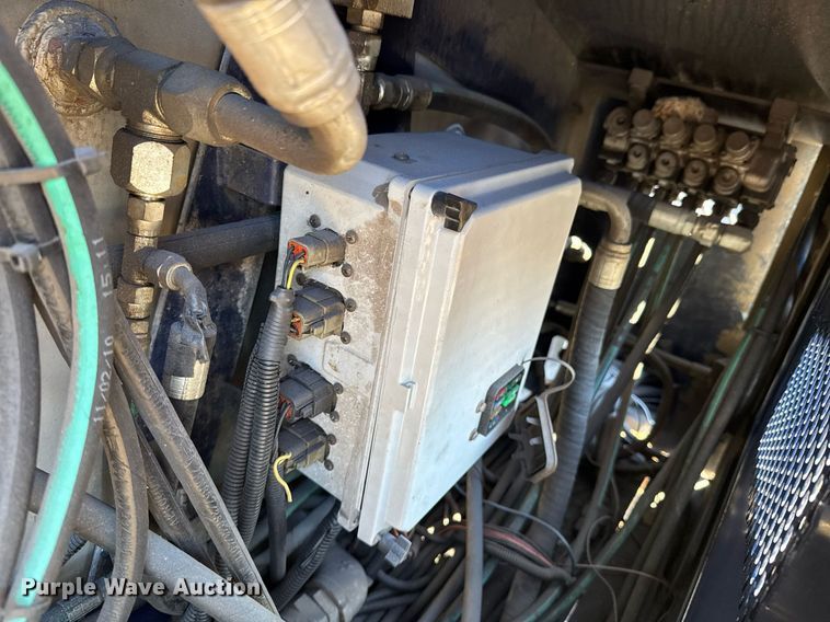 image for item DO0220 2011 Universal 30x40 directional boring unit