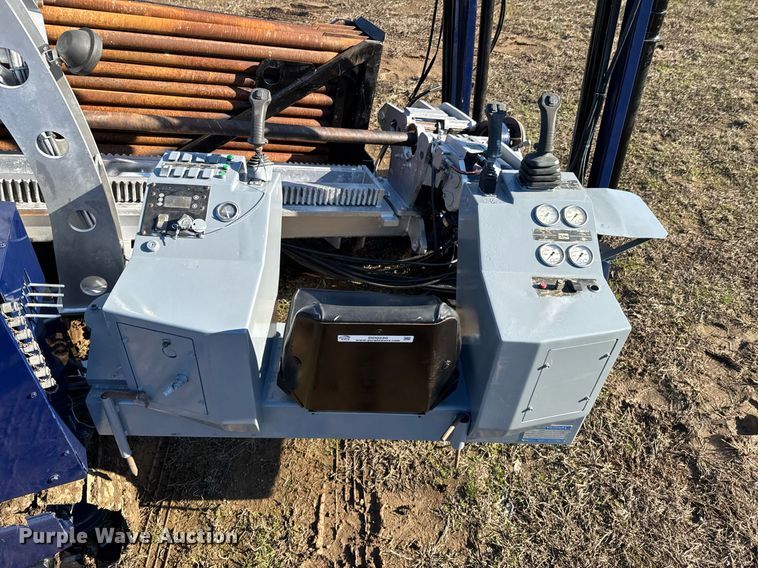 image for item DO0220 2011 Universal 30x40 directional boring unit