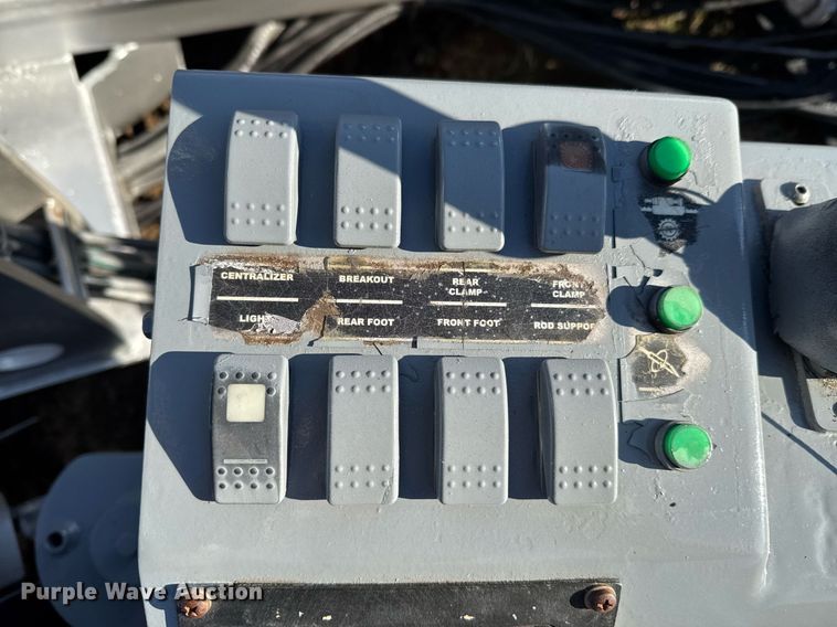 image for item DO0220 2011 Universal 30x40 directional boring unit