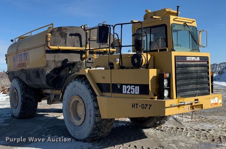 image for item DO0229 Caterpillar D25D water wagon