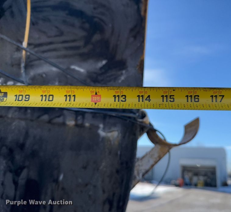 image for item DO0229 Caterpillar D25D water wagon