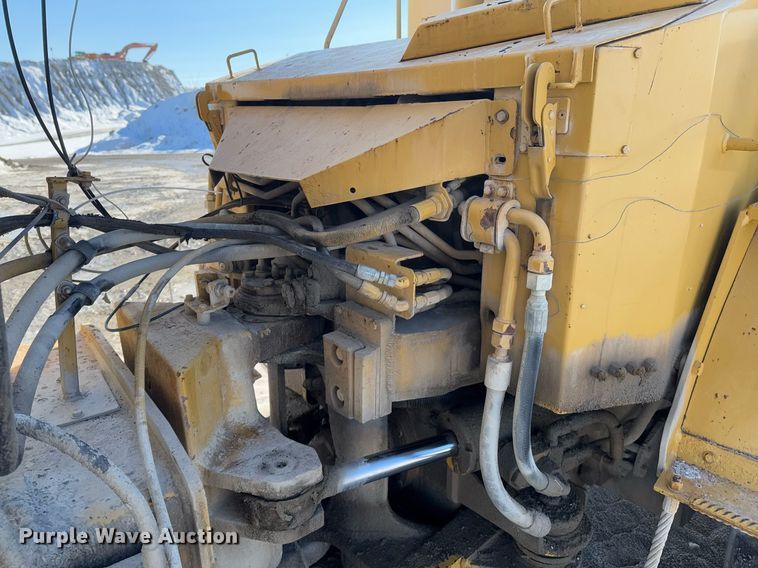 image for item DO0229 Caterpillar D25D water wagon