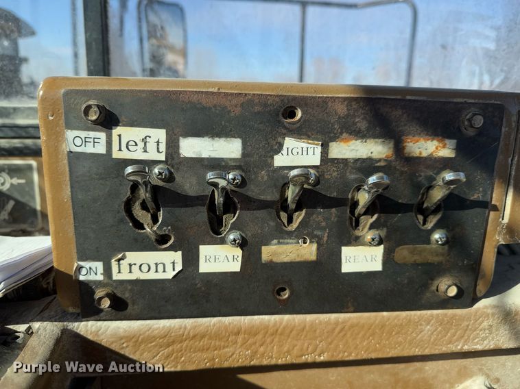 image for item DO0229 Caterpillar D25D water wagon