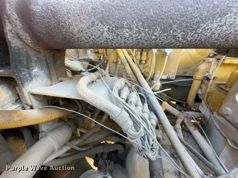 image for item DO0229 Caterpillar D25D water wagon