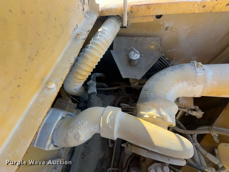 image for item DO0229 Caterpillar D25D water wagon