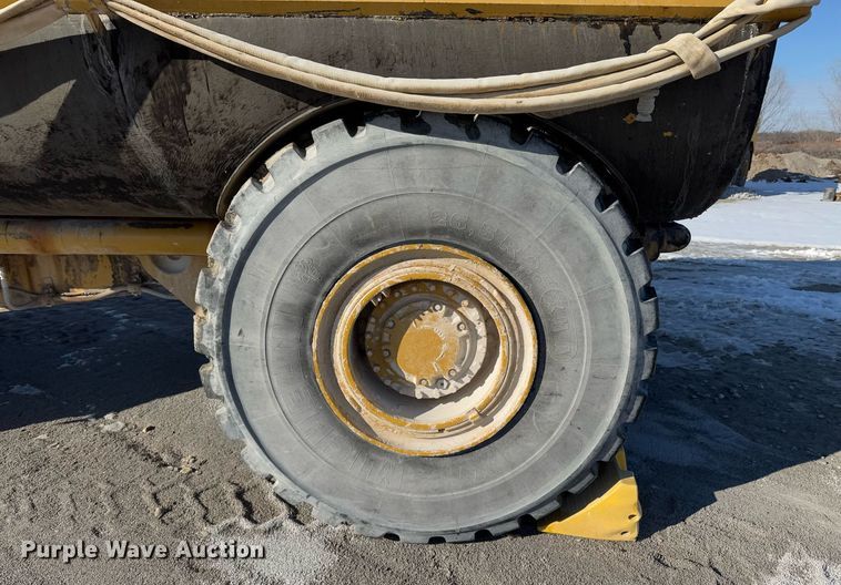 image for item DO0229 Caterpillar D25D water wagon