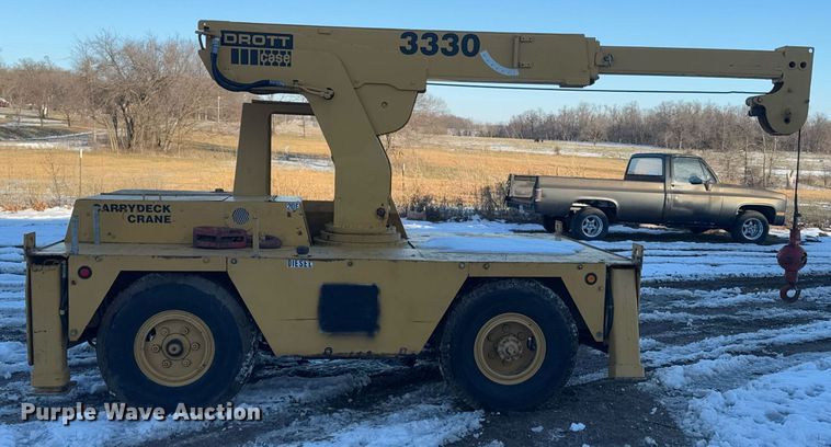 image for item DO0230 1979 Drott 3330 crane