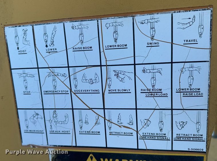 image for item DO0230 1979 Drott 3330 crane