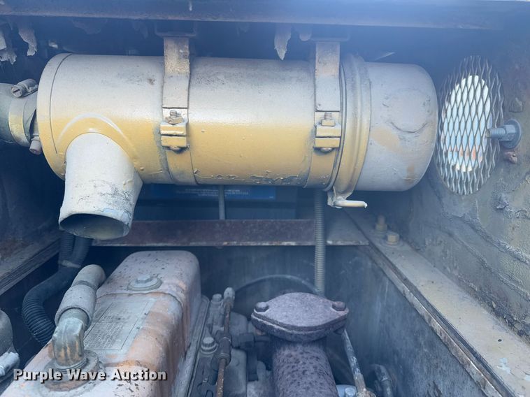 image for item DO0230 1979 Drott 3330 crane