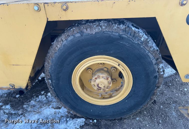 image for item DO0230 1979 Drott 3330 crane