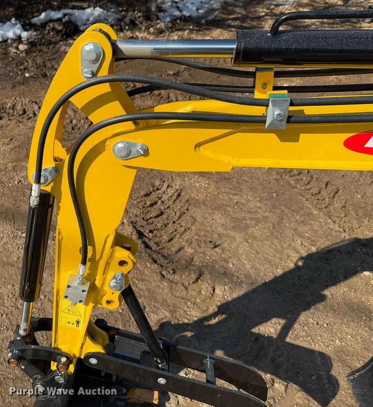 image for item DO0233 2024 Battler BTTL-12 mini excavator