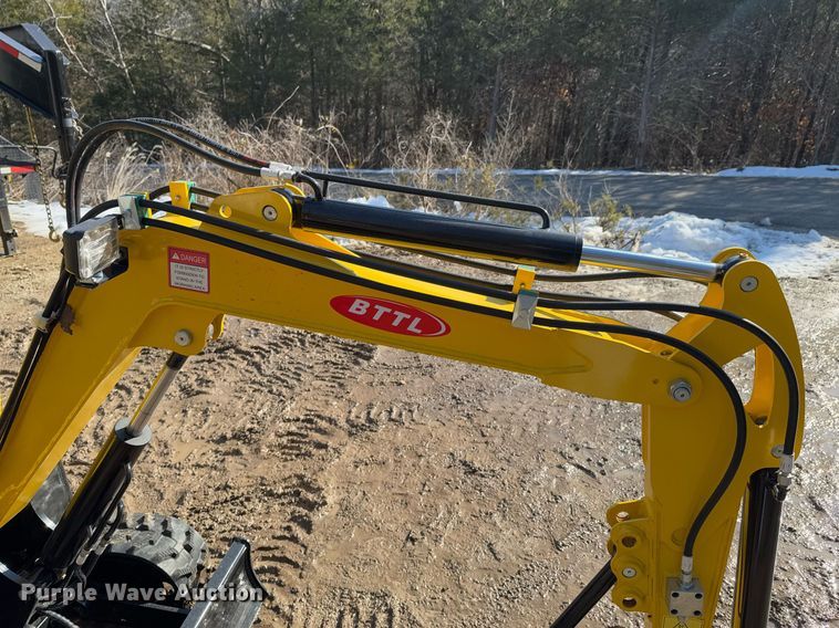 image for item DO0233 2024 Battler BTTL-12 mini excavator