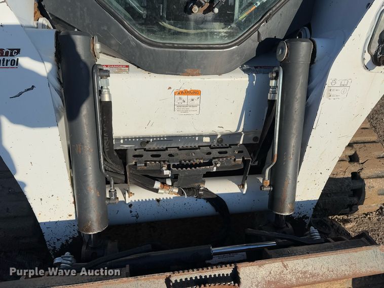 image for item DO0237 2018 Bobcat T870 tracked skid steer loader
