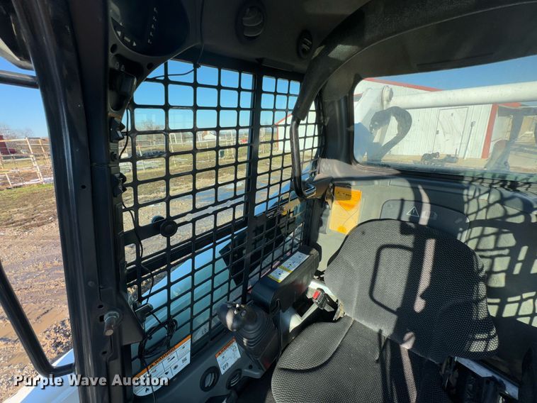 image for item DO0237 2018 Bobcat T870 tracked skid steer loader