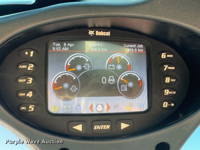 image for item DO0237 2018 Bobcat T870 tracked skid steer loader