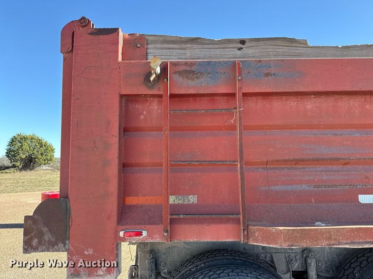 image for item DO2587 1997 Western Star 4964FX dump truck