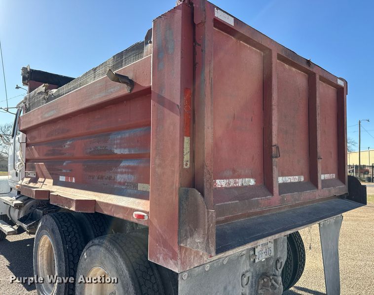 image for item DO2587 1997 Western Star 4964FX dump truck