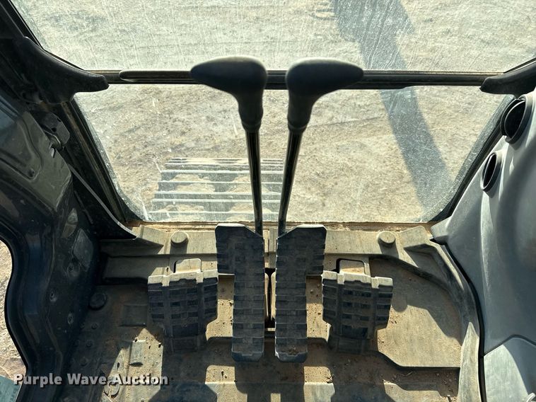 image for item DO2588 2017 Case CX210D excavator