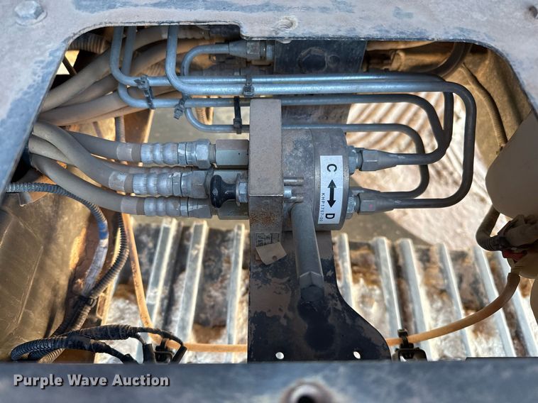 image for item DO2588 2017 Case CX210D excavator