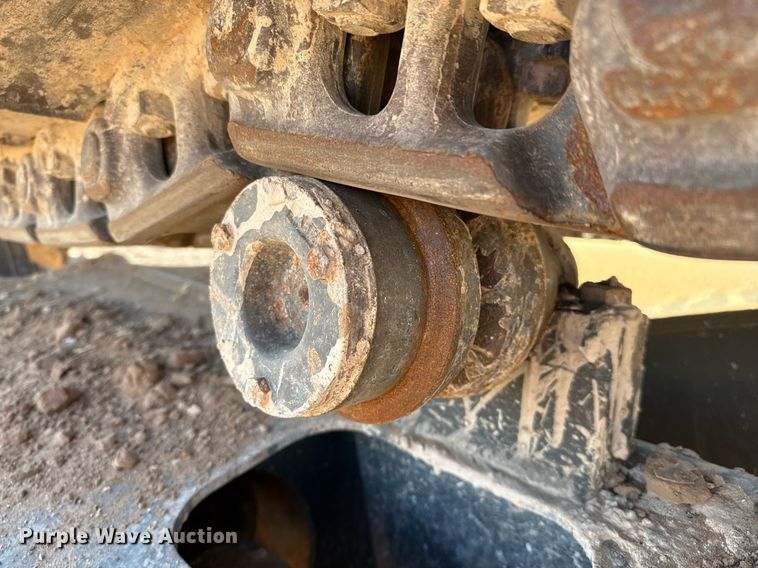 image for item DO2588 2017 Case CX210D excavator